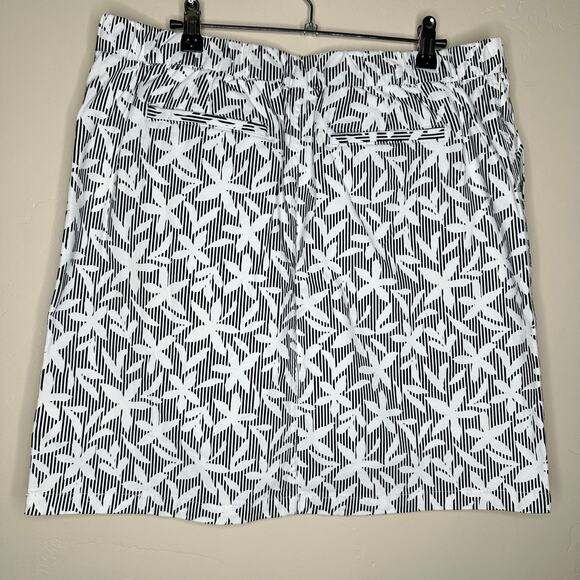Lands End Floral Stripe Skirt Skort Black White Pull On Size 14 Tall - Picture 6 of 8